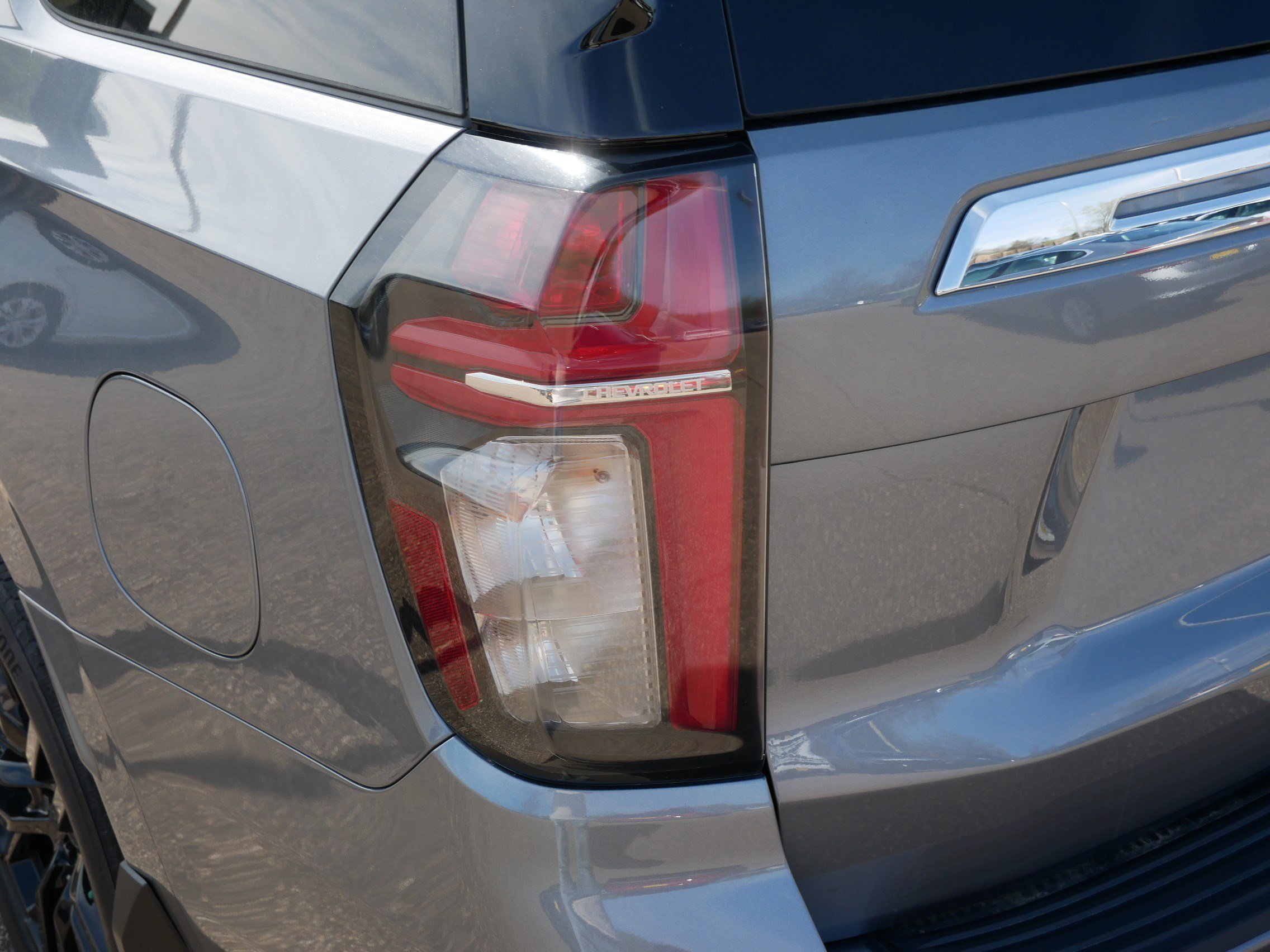 Used 2021 Chevrolet Tahoe Premier AWD/4WD image 17
