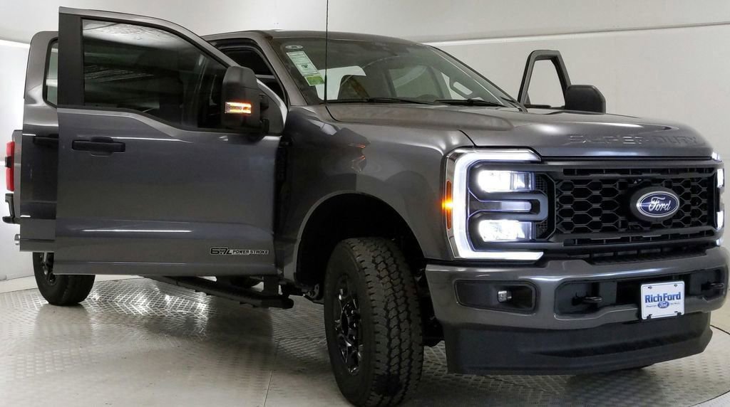 Certified 2024 Ford F250 XL w/ STX Appearance Package AWD/4WD image 9