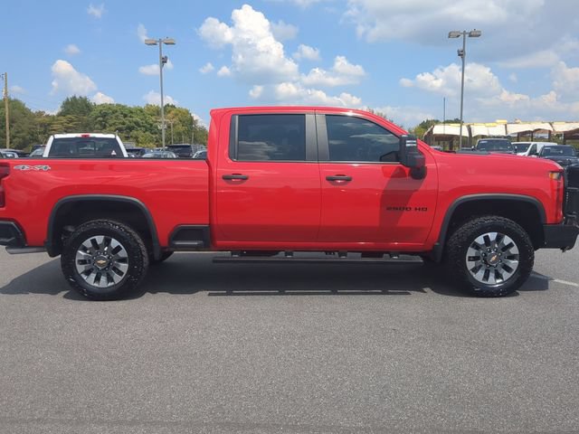 Used 2022 Chevrolet Silverado 2500 Custom w/ Custom Value Package AWD/4WD image 4