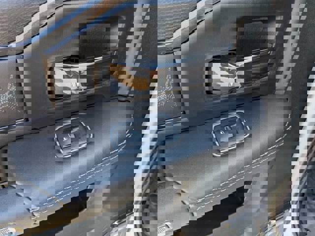 Used 2023 RAM 2500 Limited image 29