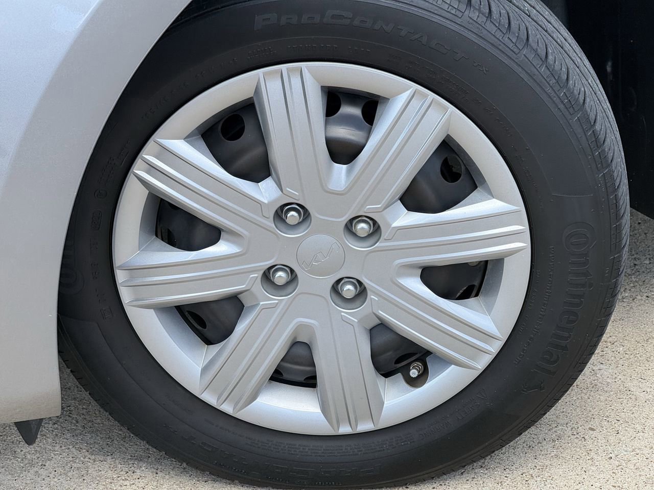 Used 2023 Kia Rio S FWD image 9