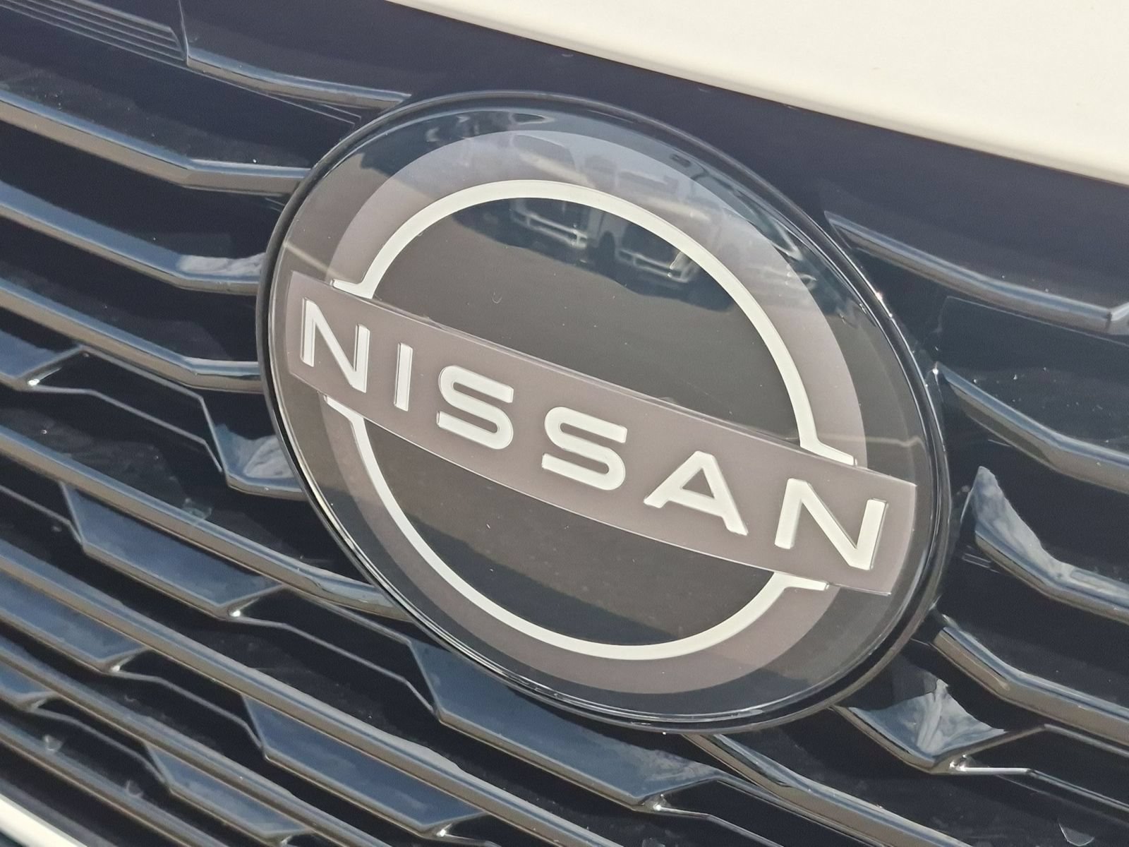 Used 2024 Nissan Sentra SV w/ All-Weather Package FWD image 9