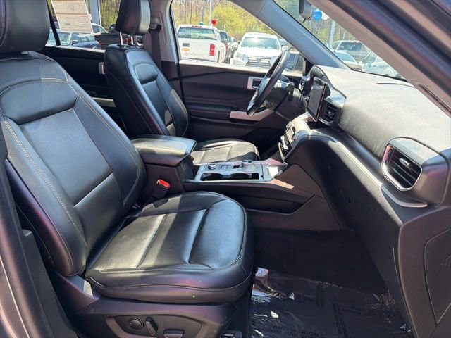 Certified 2023 Ford Explorer XLT w/ Equipment Group 202A AWD/4WD image 23