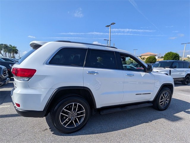 Used 2019 Jeep Grand Cherokee Limited image 14