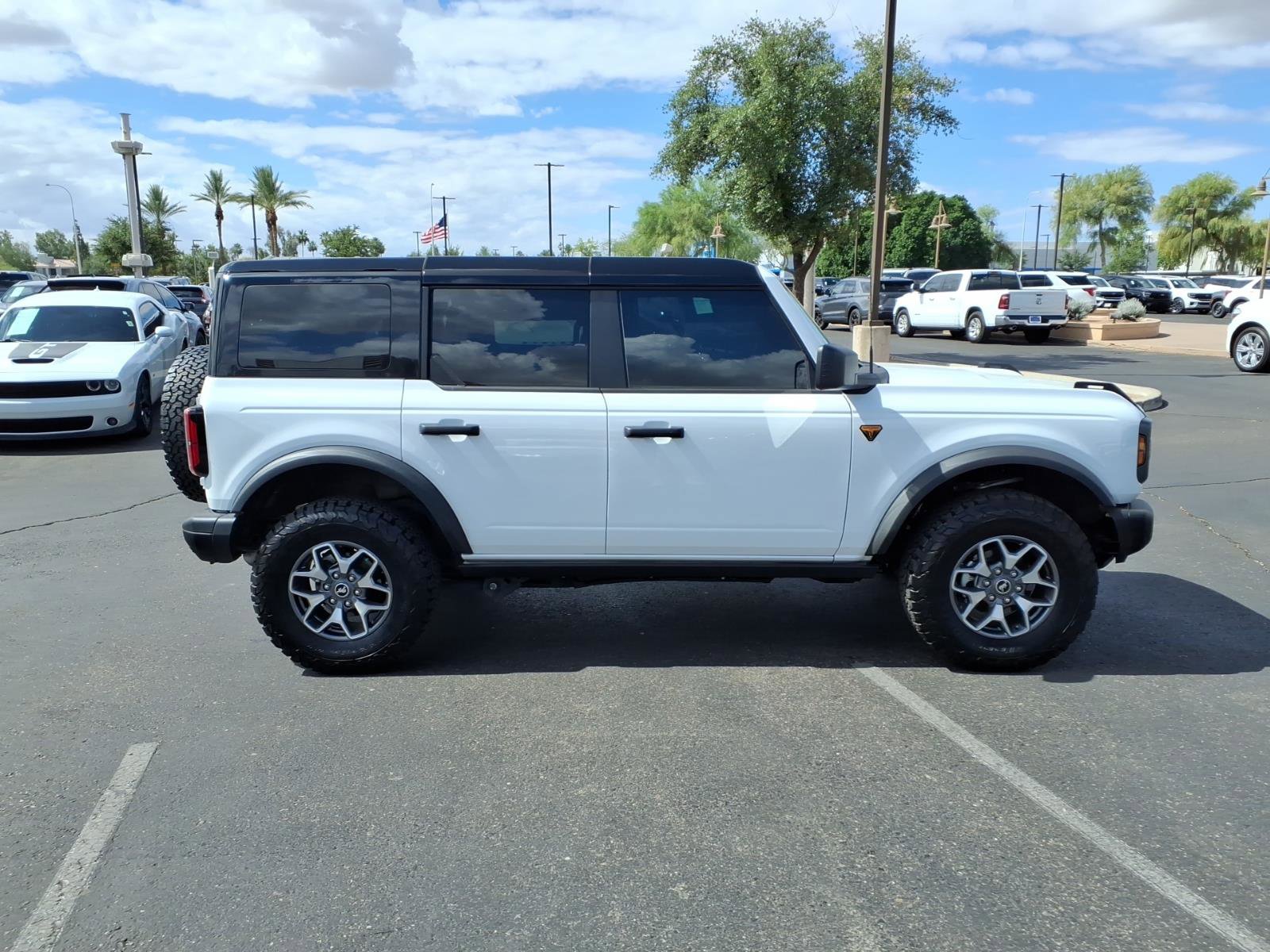 Certified 2025 Ford Bronco Badlands AWD/4WD image 7