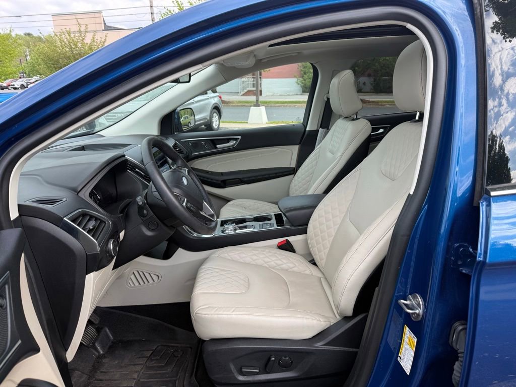 Certified 2024 Ford Edge Titanium w/ Titanium Elite Package AWD/4WD image 11
