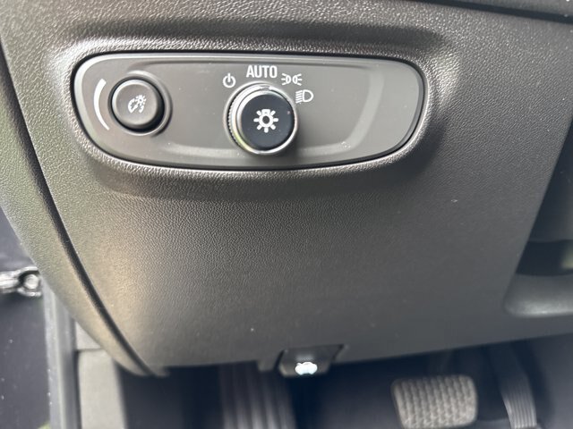 Used 2022 Chevrolet Equinox LT FWD image 21