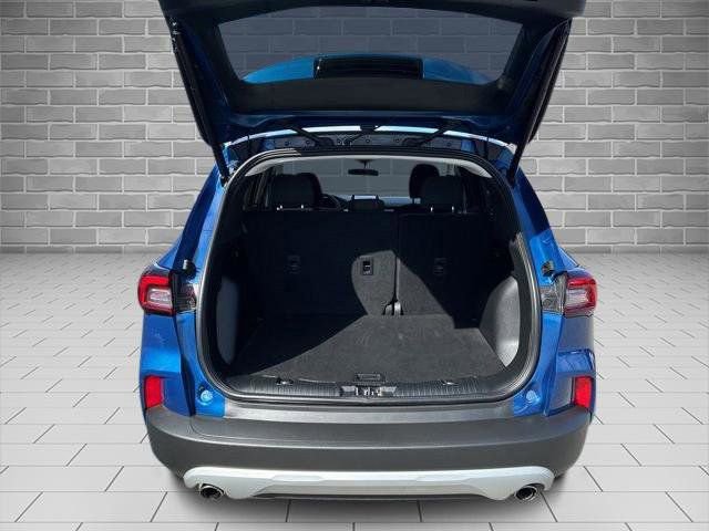 Certified 2023 Ford Escape Active AWD/4WD image 10