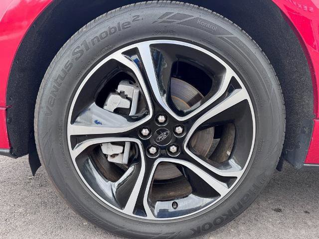 Certified 2024 Ford Edge ST w/ Equipment Group 401A image 9