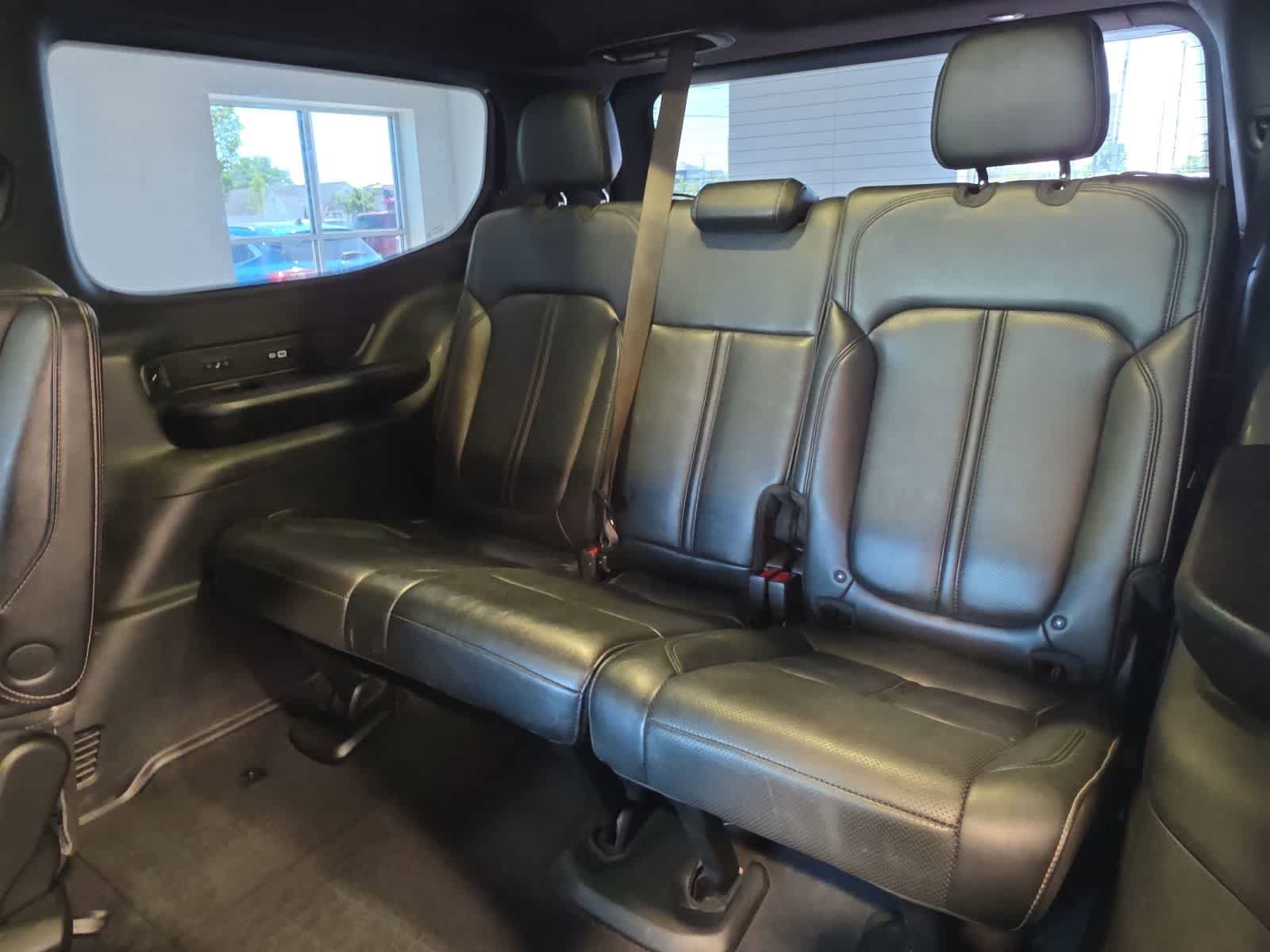 Used 2022 Jeep Wagoneer Series II AWD/4WD image 34