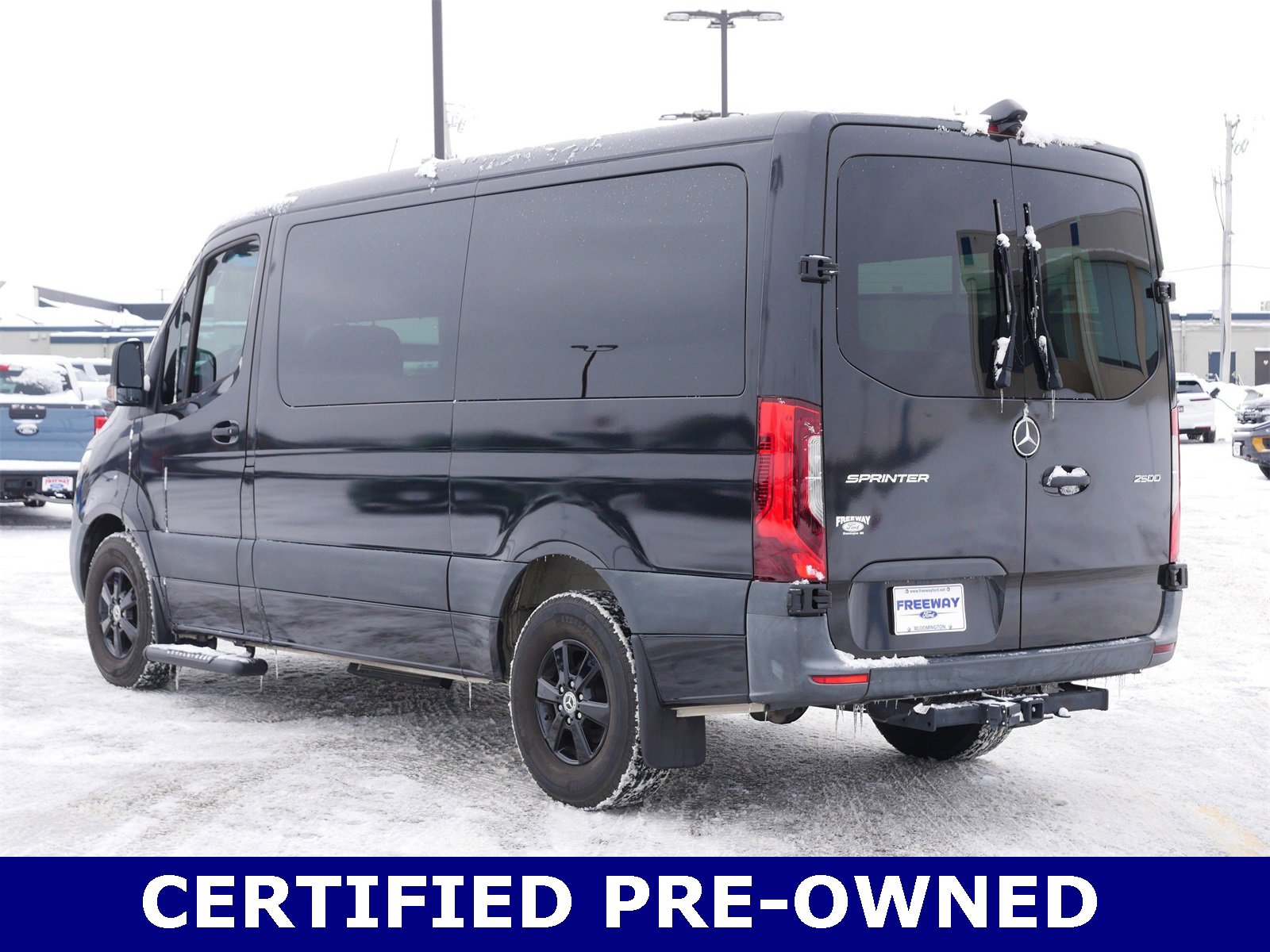 Used 2021 Mercedes-Benz Sprinter 2500 image 3