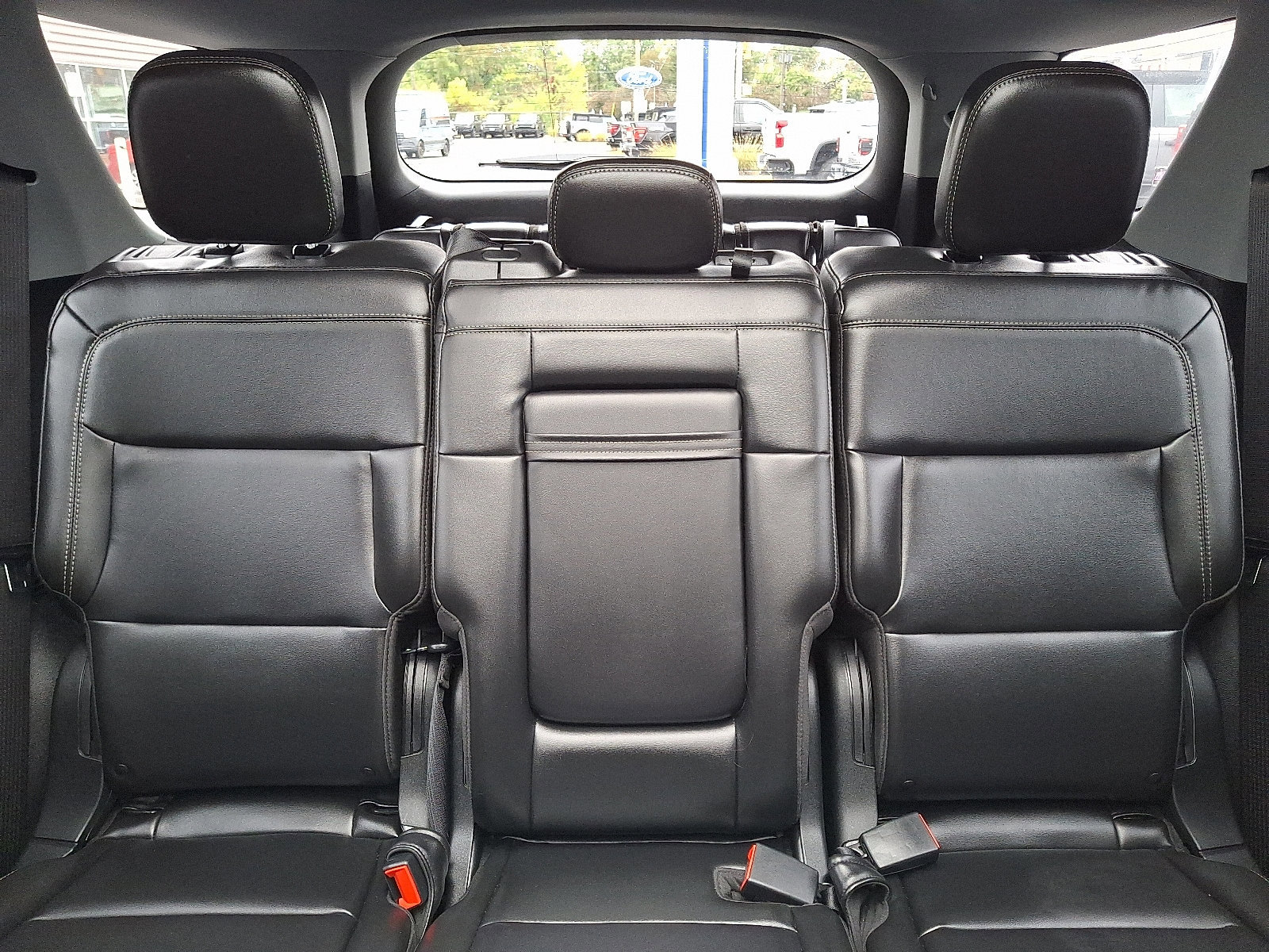 Certified 2023 Ford Explorer XLT w/ Equipment Group 202A image 19