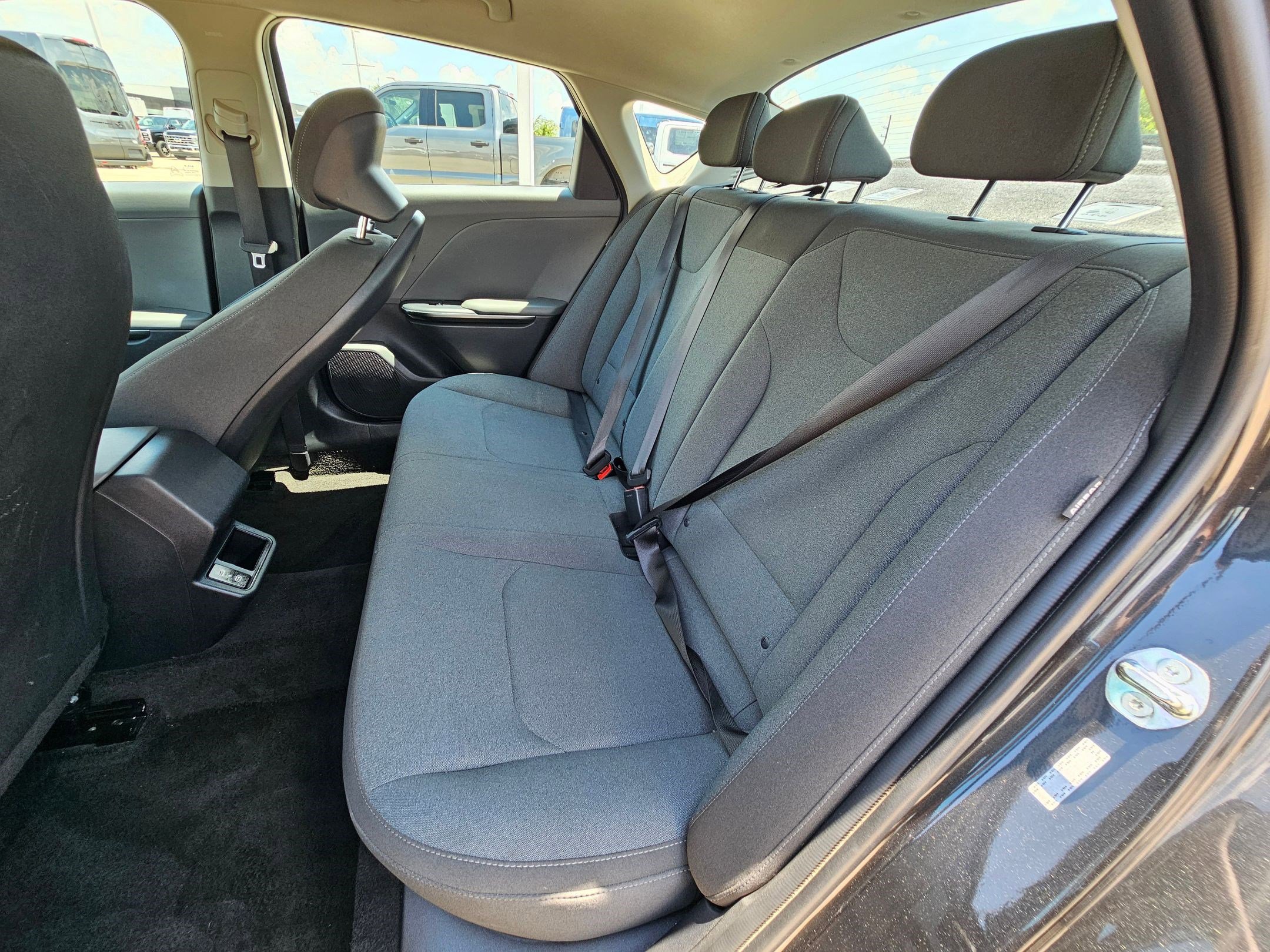 Used 2025 Kia K4 FWD image 28