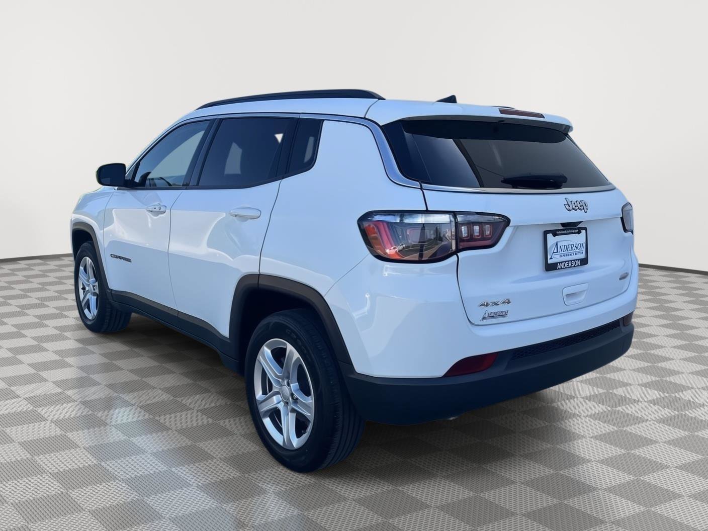 Used 2023 Jeep Compass Latitude AWD/4WD image 7