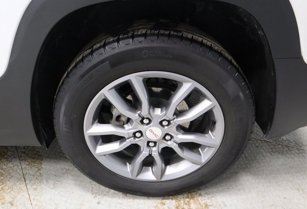 Used 2022 GMC Terrain SLT w/ Infotainment Package II image 19