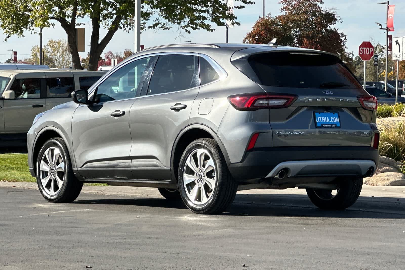 Certified 2025 Ford Escape Platinum AWD/4WD image 6