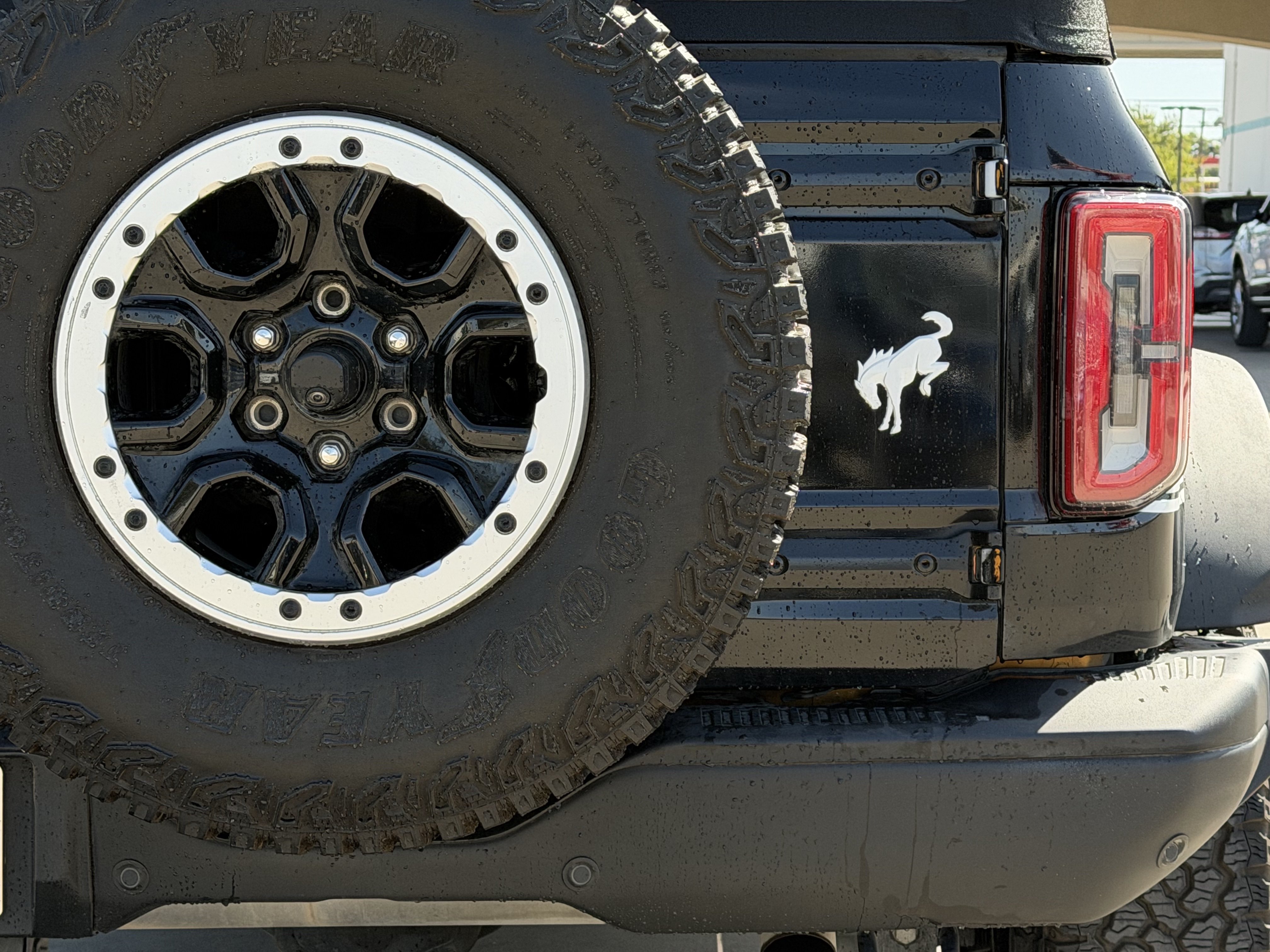 Certified 2022 Ford Bronco Badlands w/ Sasquatch Package AWD/4WD image 6