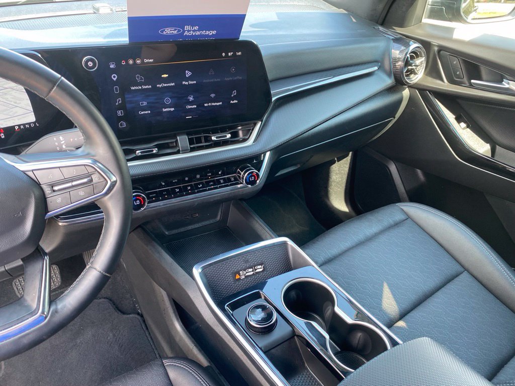 Used 2026 Chevrolet Equinox LT w/ Convenience Package II FWD image 26