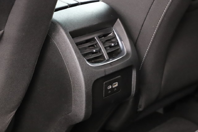 Used 2025 Chevrolet Blazer LT AWD/4WD image 17