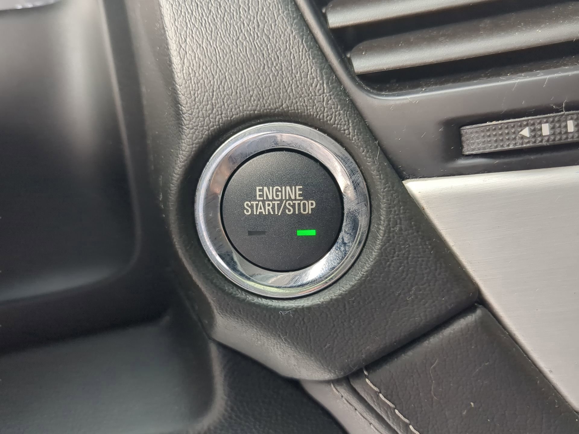 Used 2019 GMC Yukon SLT w/ Open Road Package image 64