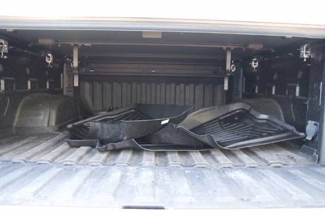 Used 2024 GMC Sierra 1500 SLT w/ SLT Convenience Package AWD/4WD image 33