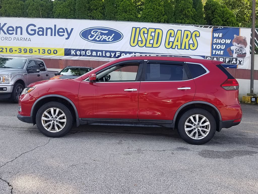 Used 2017 Nissan Rogue SV w/ SV Premium Package AWD/4WD image 3