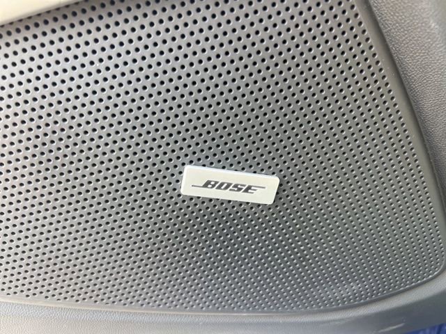 Used 2020 Chevrolet Camaro LT w/ Technology Package image 9