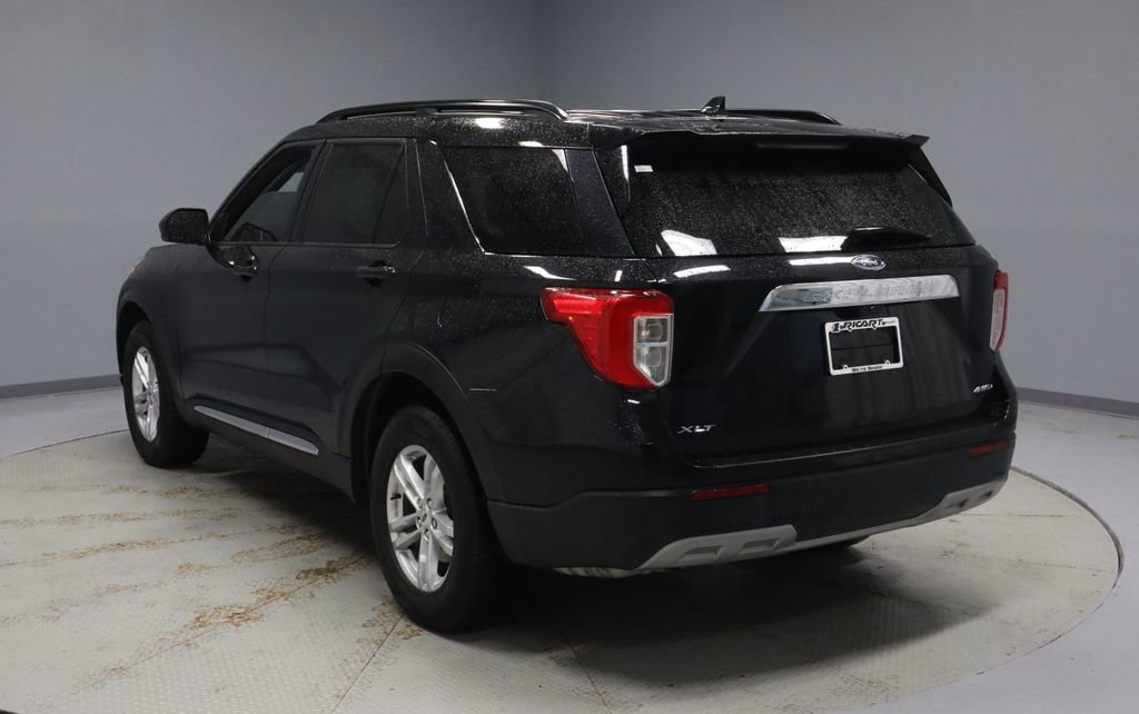 Certified 2023 Ford Explorer XLT AWD/4WD image 9