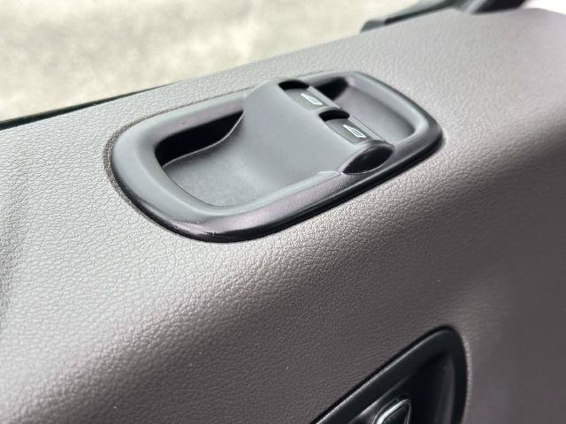 Certified 2025 Ford Transit 350 XLT RWD image 23
