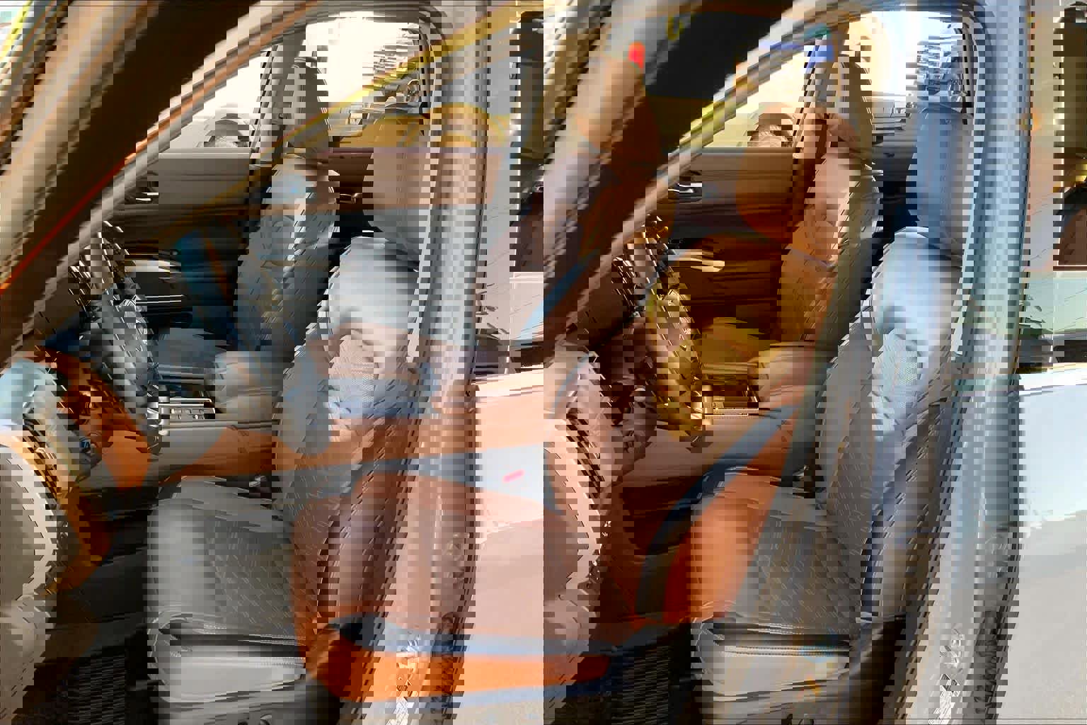 Used 2024 Nissan Pathfinder Platinum w/ Cargo Package image 7