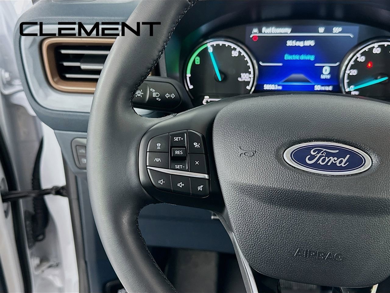 Certified 2024 Ford Maverick Lariat image 16