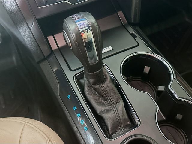 Certified 2018 Ford Explorer XLT w/ Equipment Group 202A image 20