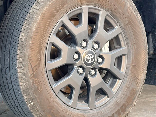 Used 2025 Toyota 4Runner SR5 RWD image 7