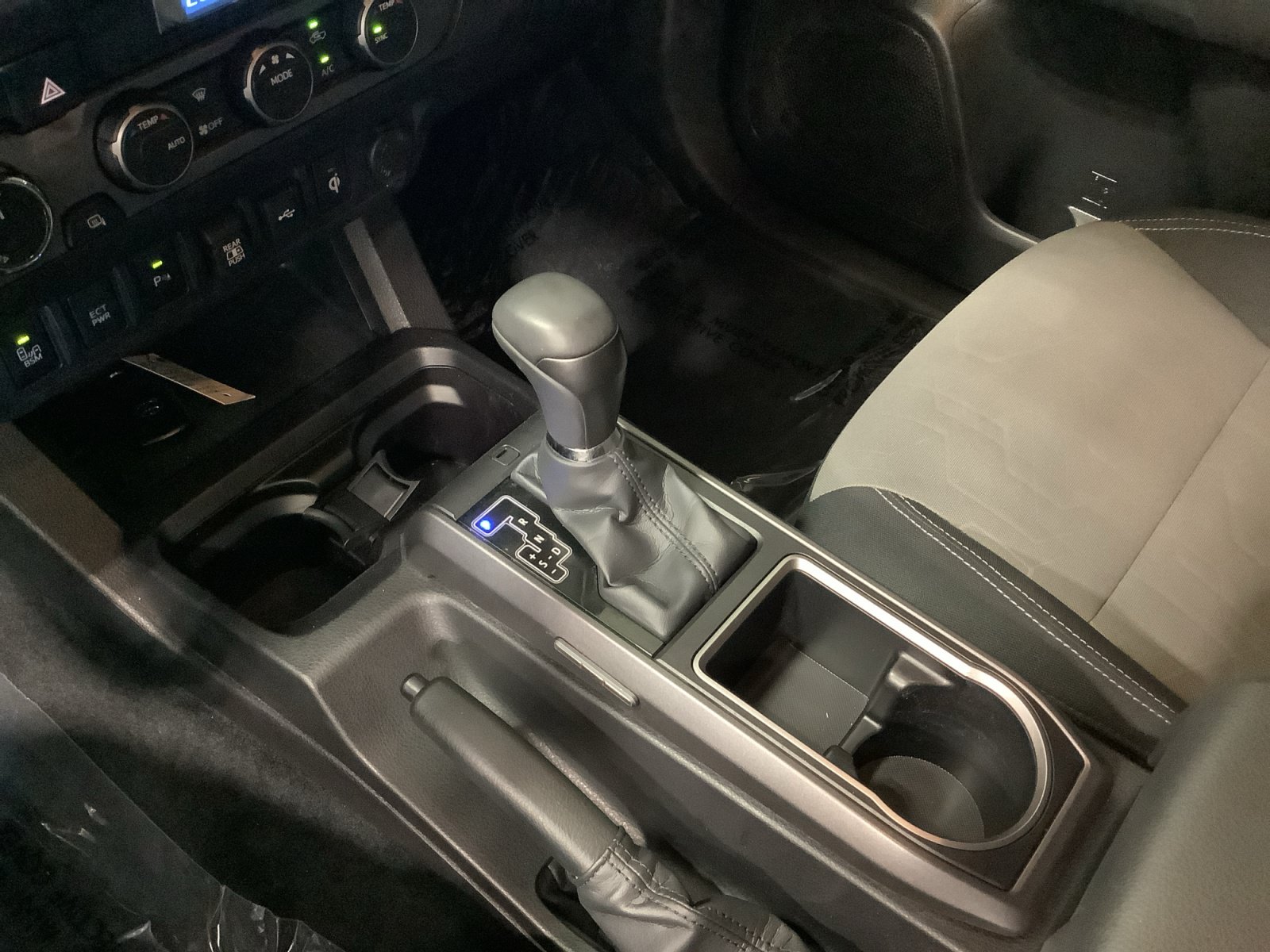 Used 2023 Toyota Tacoma TRD Sport w/ Advanced Technology Package AWD/4WD image 17