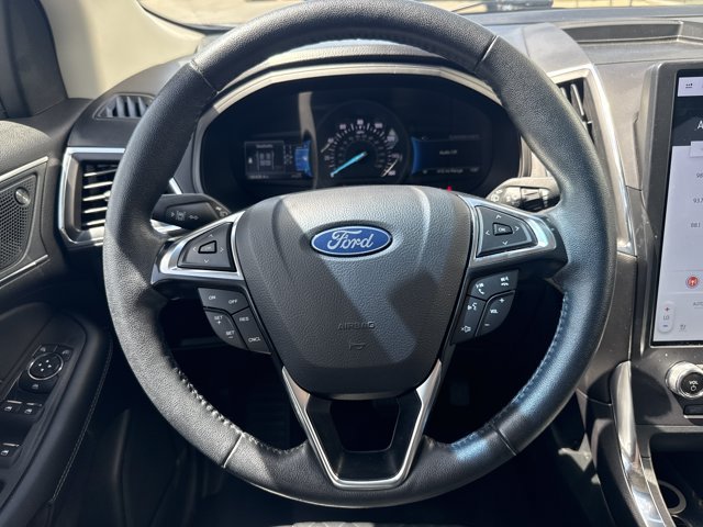 Certified 2024 Ford Edge Titanium AWD/4WD image 16