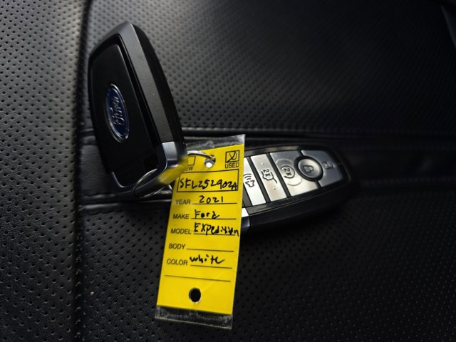 Certified 2021 Ford Expedition Max Platinum image 36