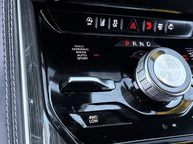 Used 2022 Jeep Wagoneer Series III w/ Rear Seat Video Group 1 image 47