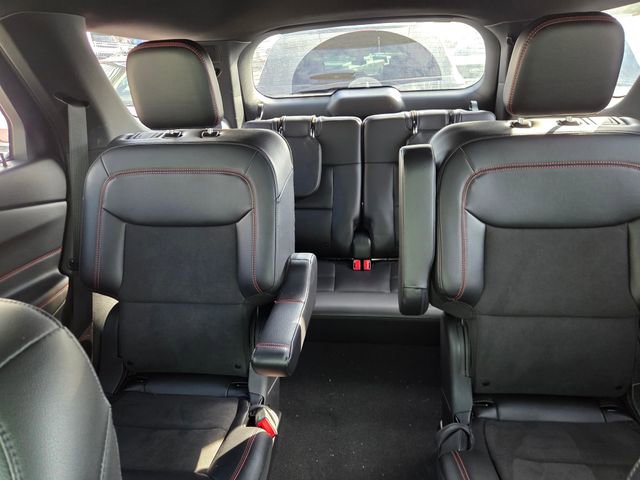 Certified 2024 Ford Explorer ST-Line w/ Class IV Trailer Tow Package image 17