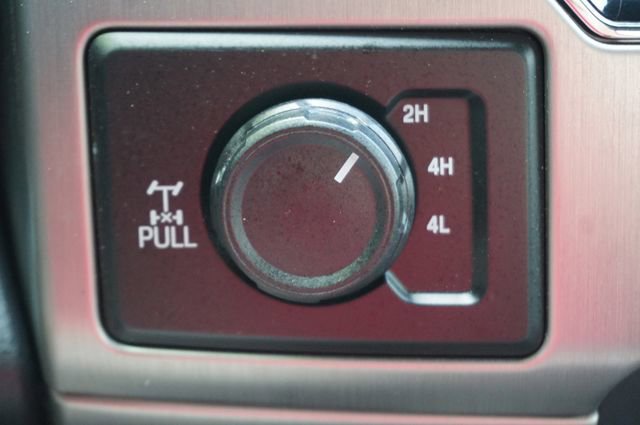 Certified 2022 Ford F350 Platinum w/ Tremor Off-Road Package AWD/4WD image 13