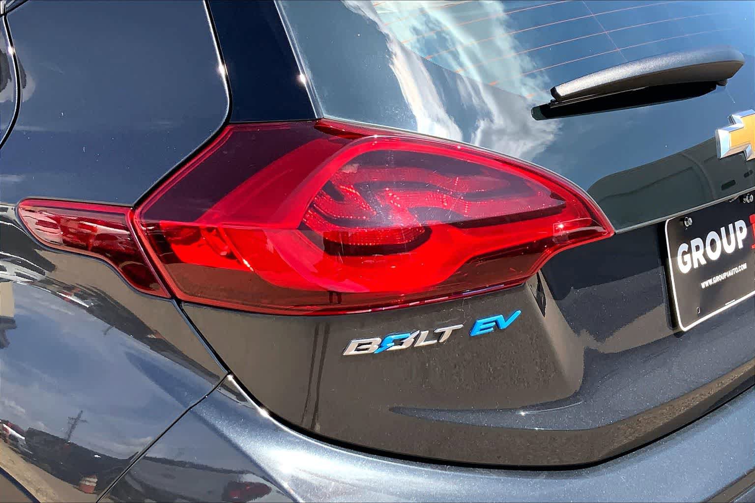 Used 2017 Chevrolet Bolt LT FWD image 27