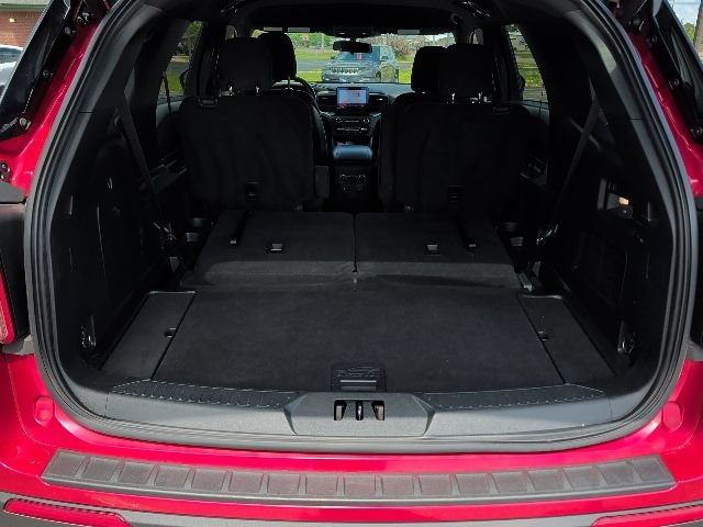 Certified 2020 Ford Explorer XLT w/ Comfort Package AWD/4WD image 30