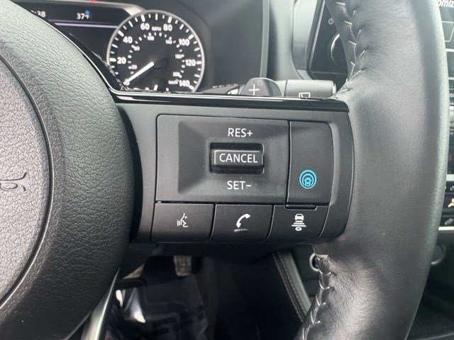 Used 2022 Nissan Rogue SL w/ SL Premium Package image 17