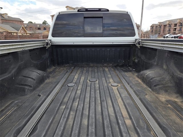 Used 2019 Nissan Titan SL w/ Chrome Package image 18