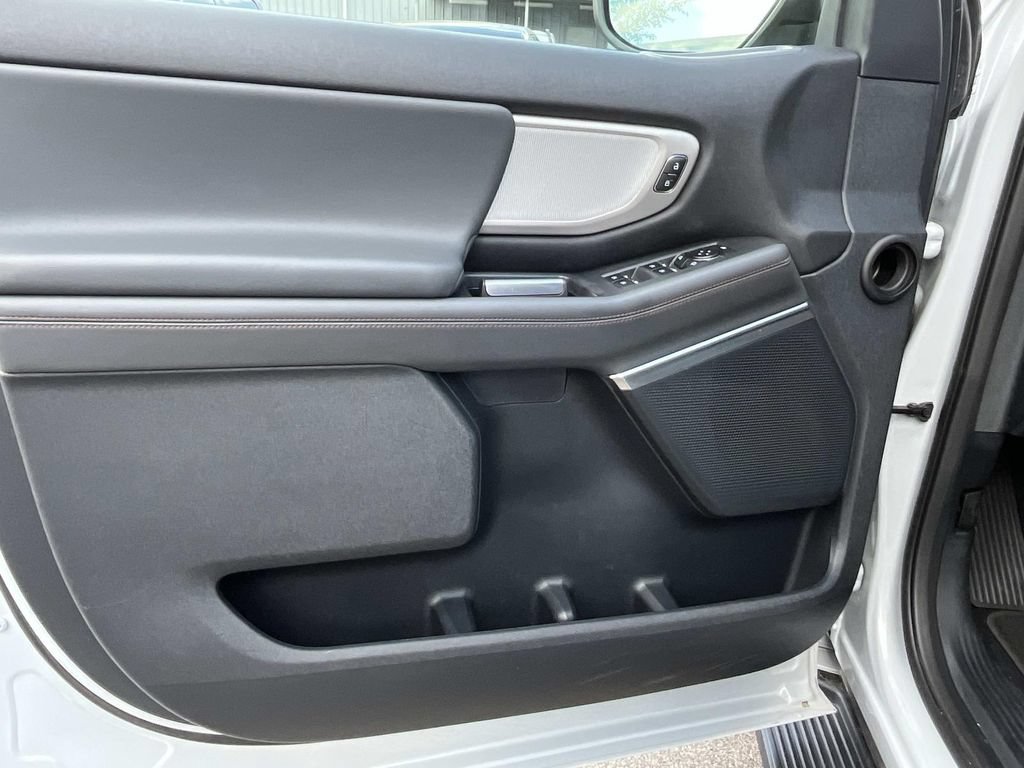 Certified 2025 Ford Expedition Max Active AWD/4WD image 32