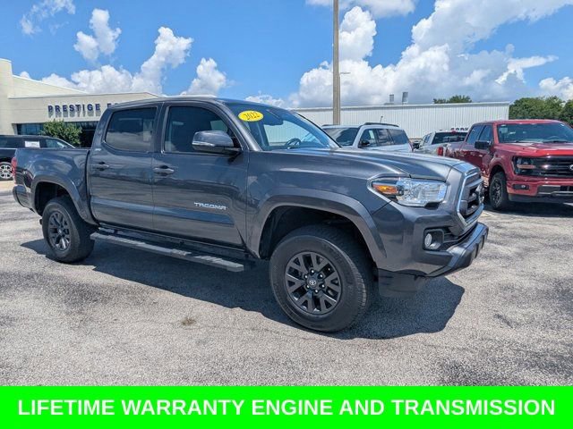 Used 2022 Toyota Tacoma SR5 w/ Technology Package RWD image 3