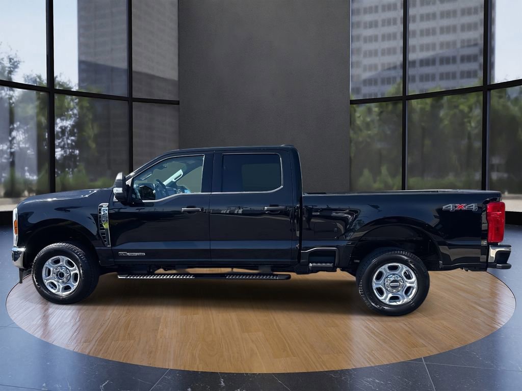 Certified 2025 Ford F250 XLT image 5