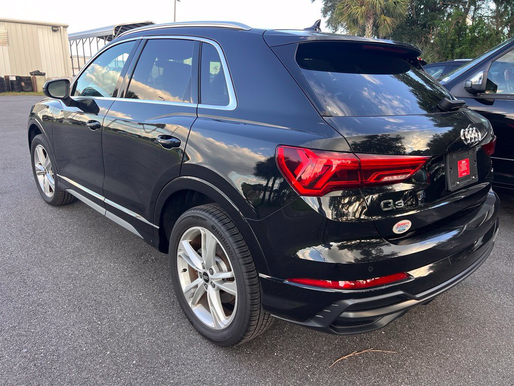Used 2022 Audi Q3 2.0T Premium Plus w/ Premium Plus Package AWD/4WD image 3