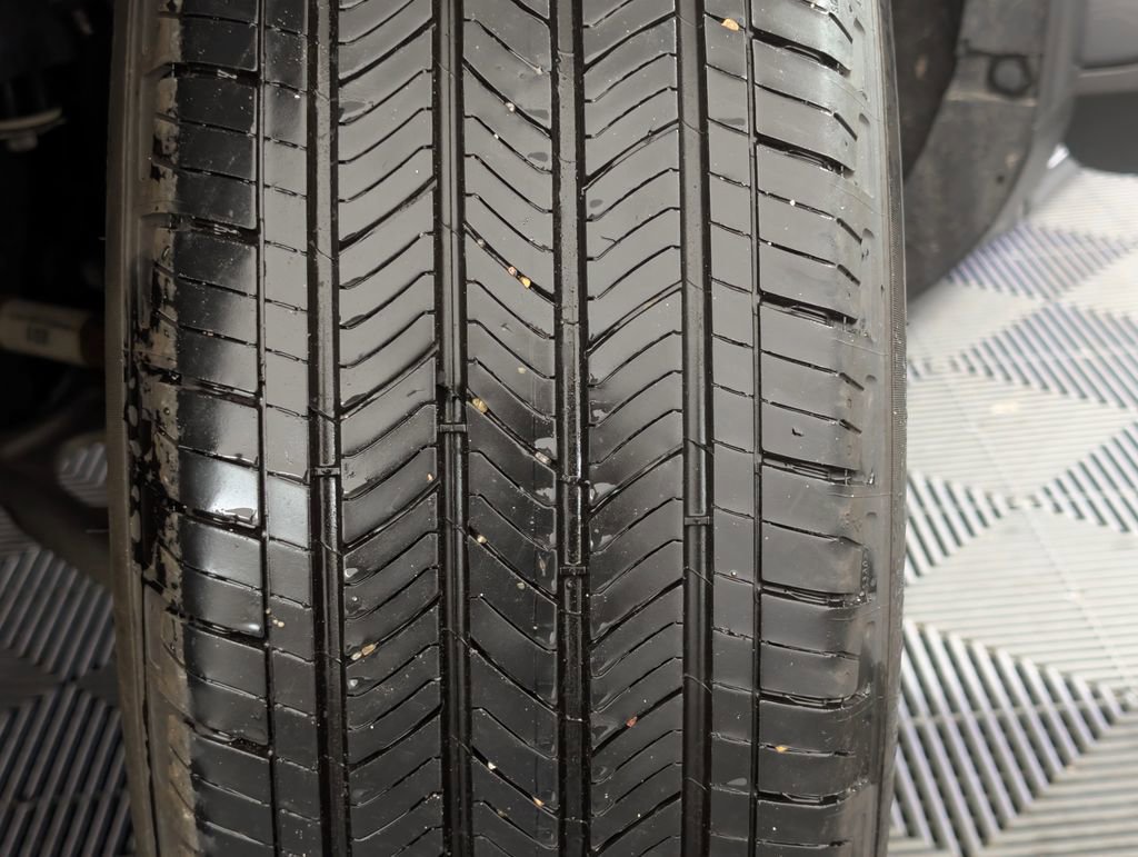 Certified 2025 Ford Escape Active FWD image 26