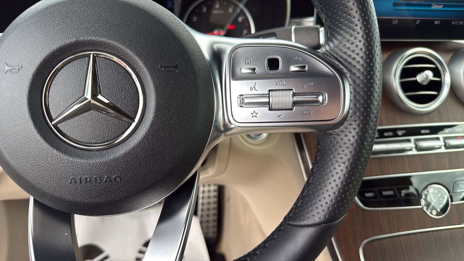Used 2019 Mercedes-Benz C 300 Cabriolet image 15