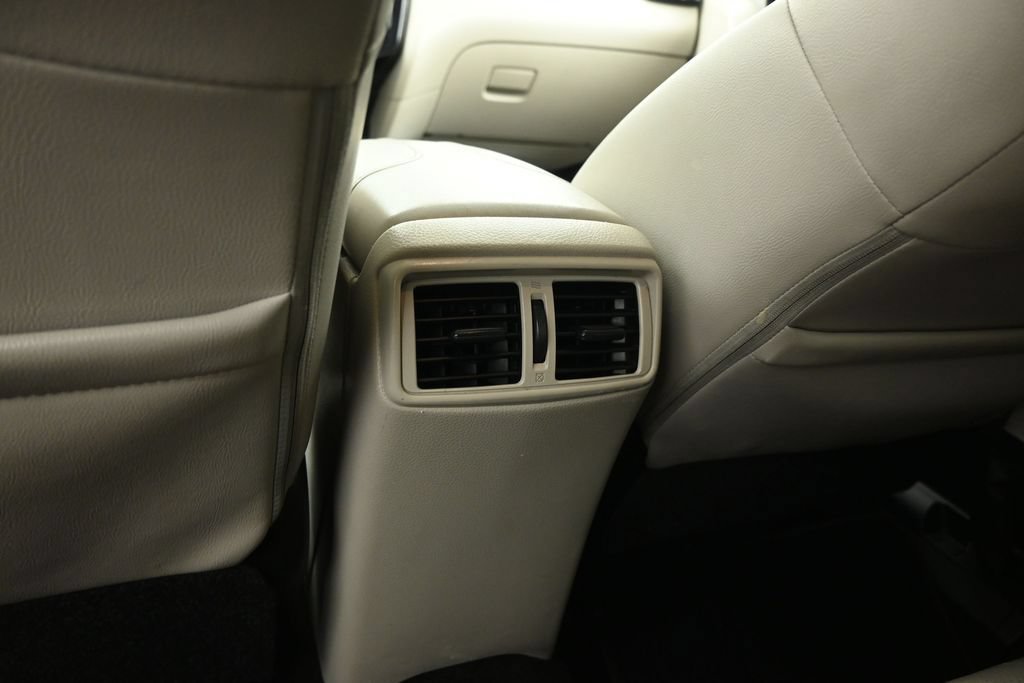 Used 2020 Nissan Rogue Sport SL w/ Premium Package FWD image 22